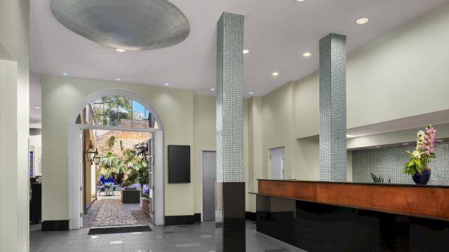 Hotel Le Marais — gallery preview 3